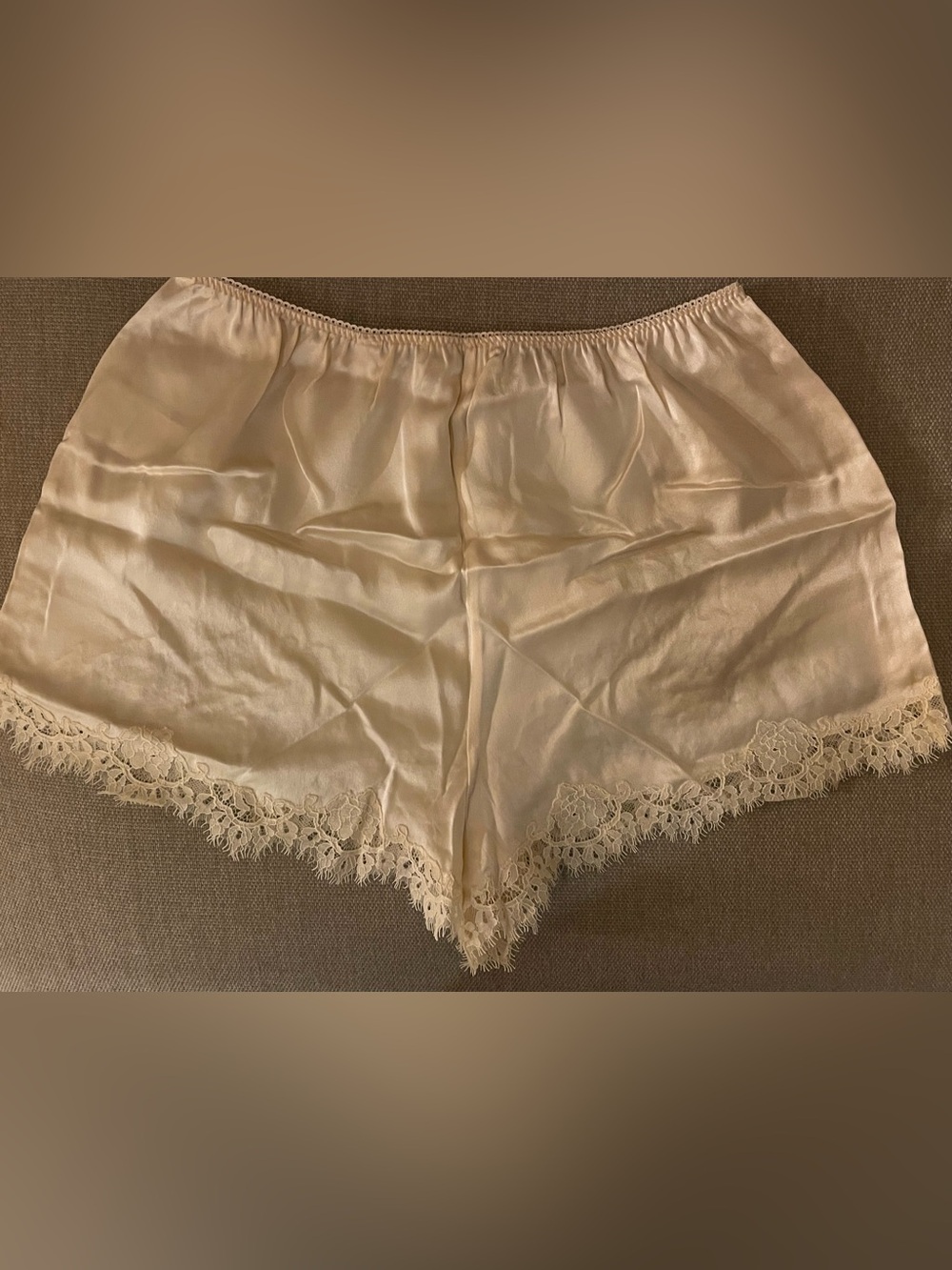 Doen Iona Shorts in Candlelight - Size Small - Picture 5 of 5